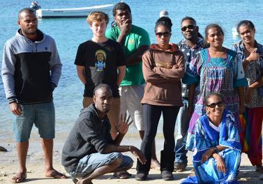Les jeunes et leurs deux accompagnatrices à quelques heures du départ.