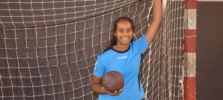 La jeune Cassidy, grand espoir du handball féminin. La jeune Cassidy, grand espoir du handball féminin.
